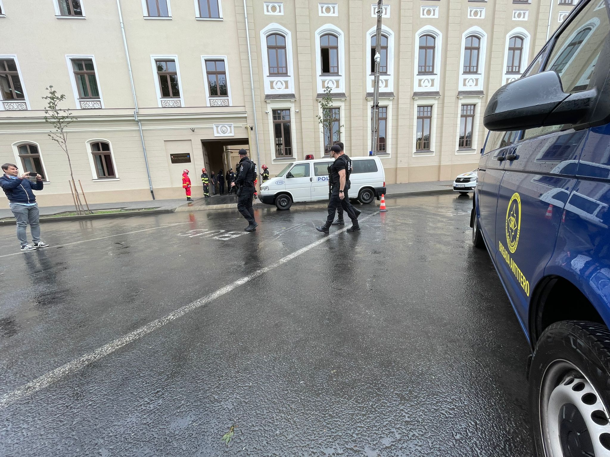 alerta bomba liceul miu (16)