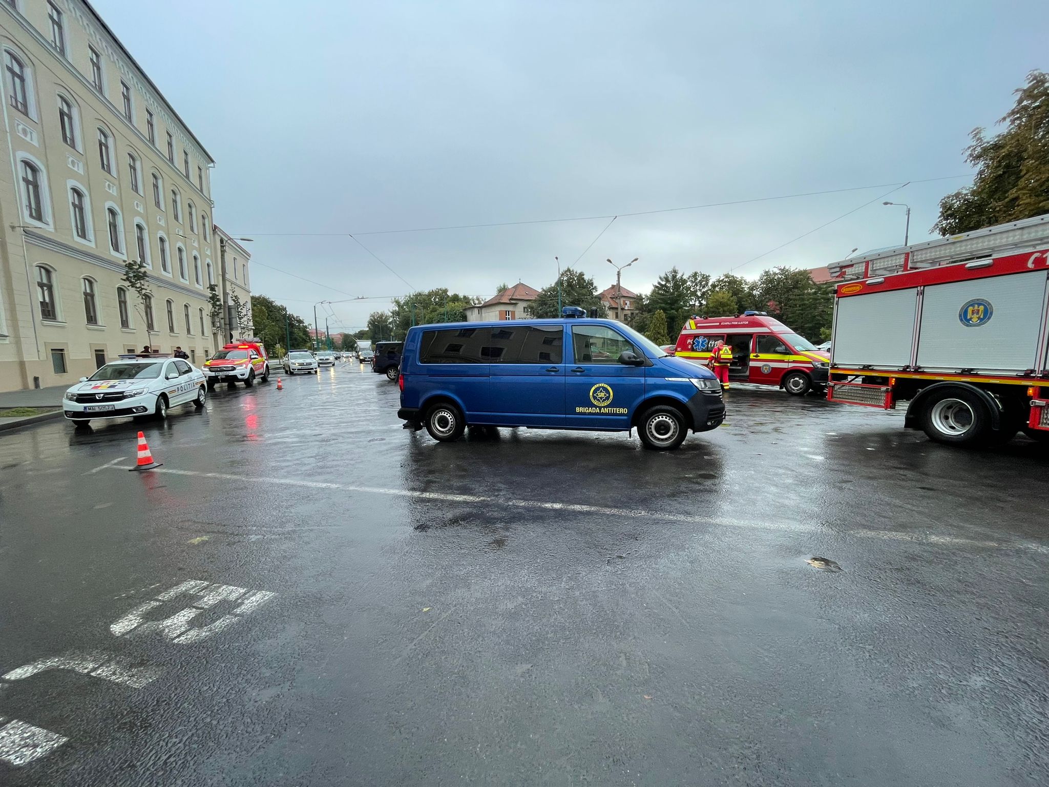 alerta bomba liceul miu (19)