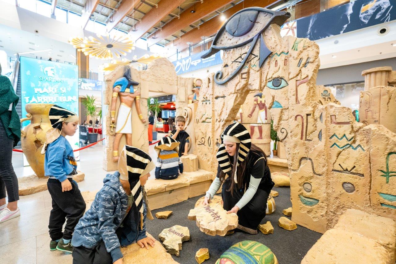 Iulius Town Timisoara_Kids in Pyramids (7)