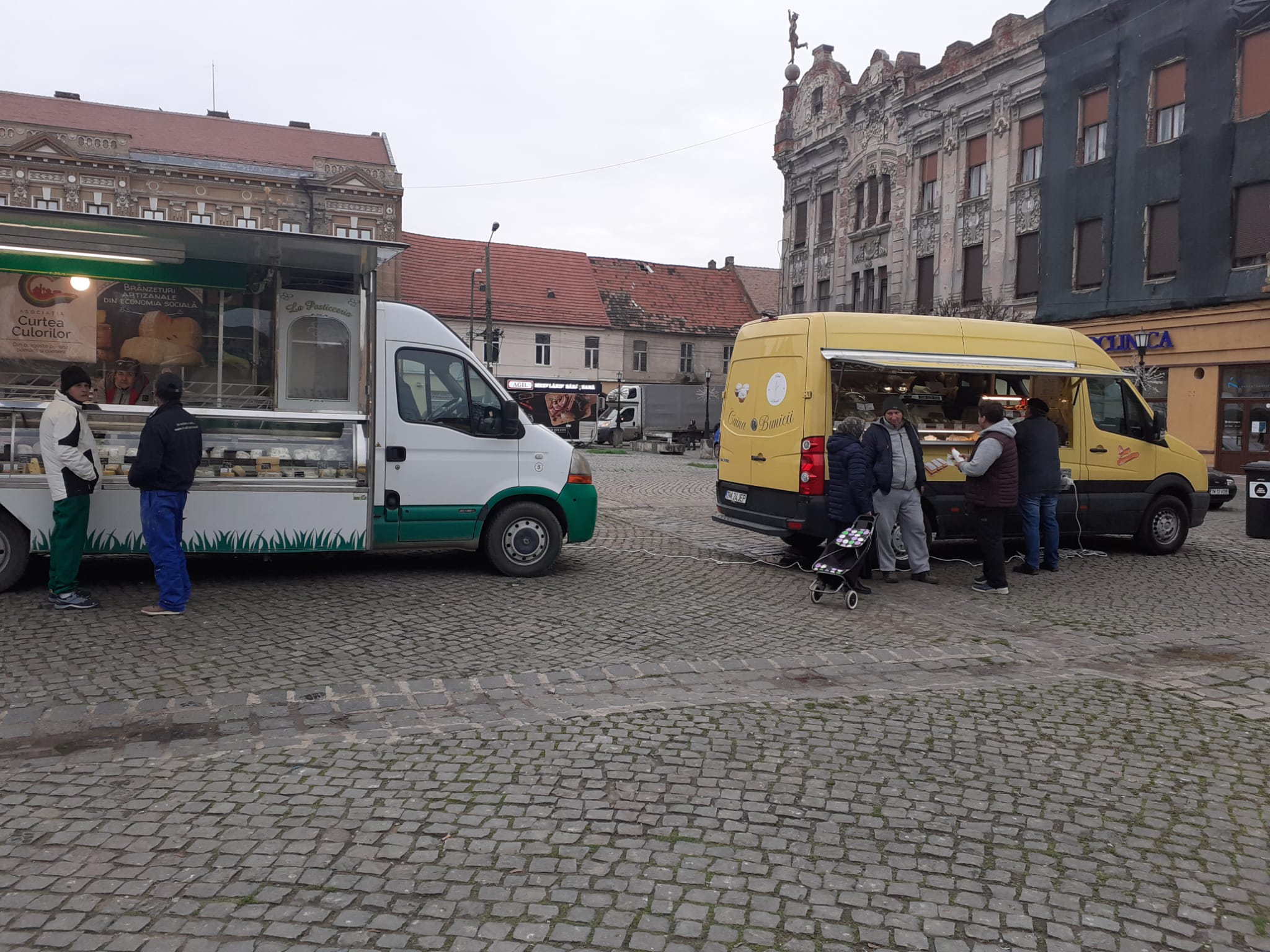 piata pe roti volanta (1)