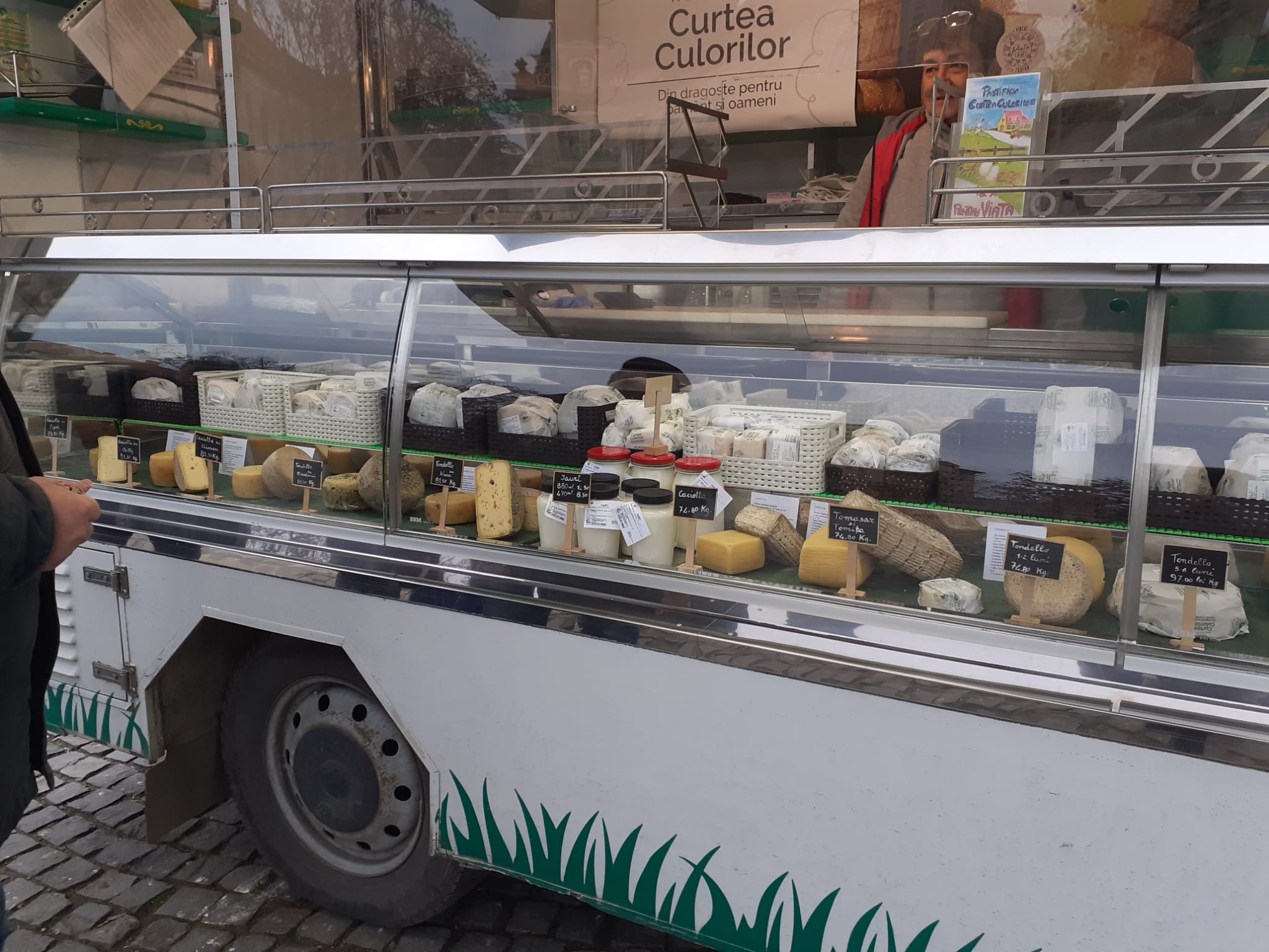 piata pe roti volanta (28)