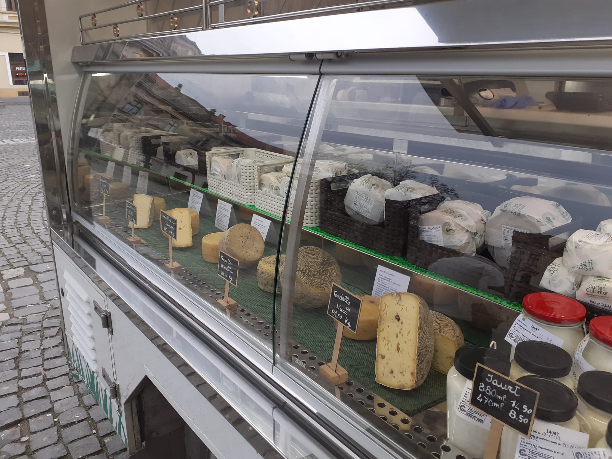 piata pe roti volanta (29)