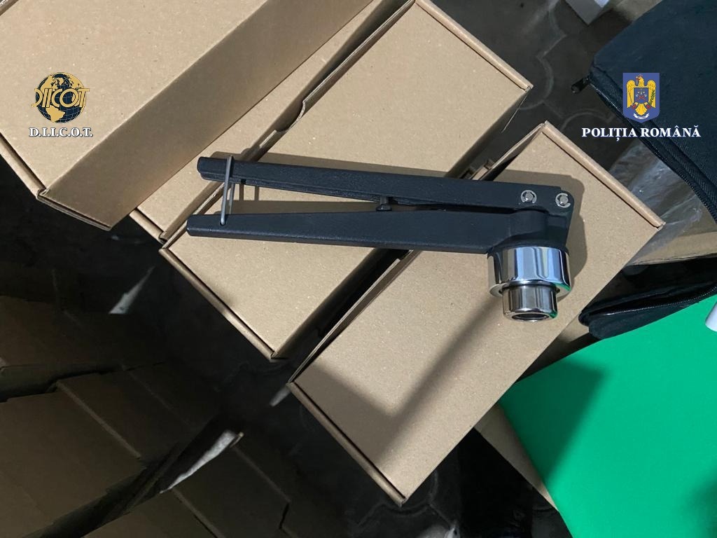 laborator steroizi diicot (16)