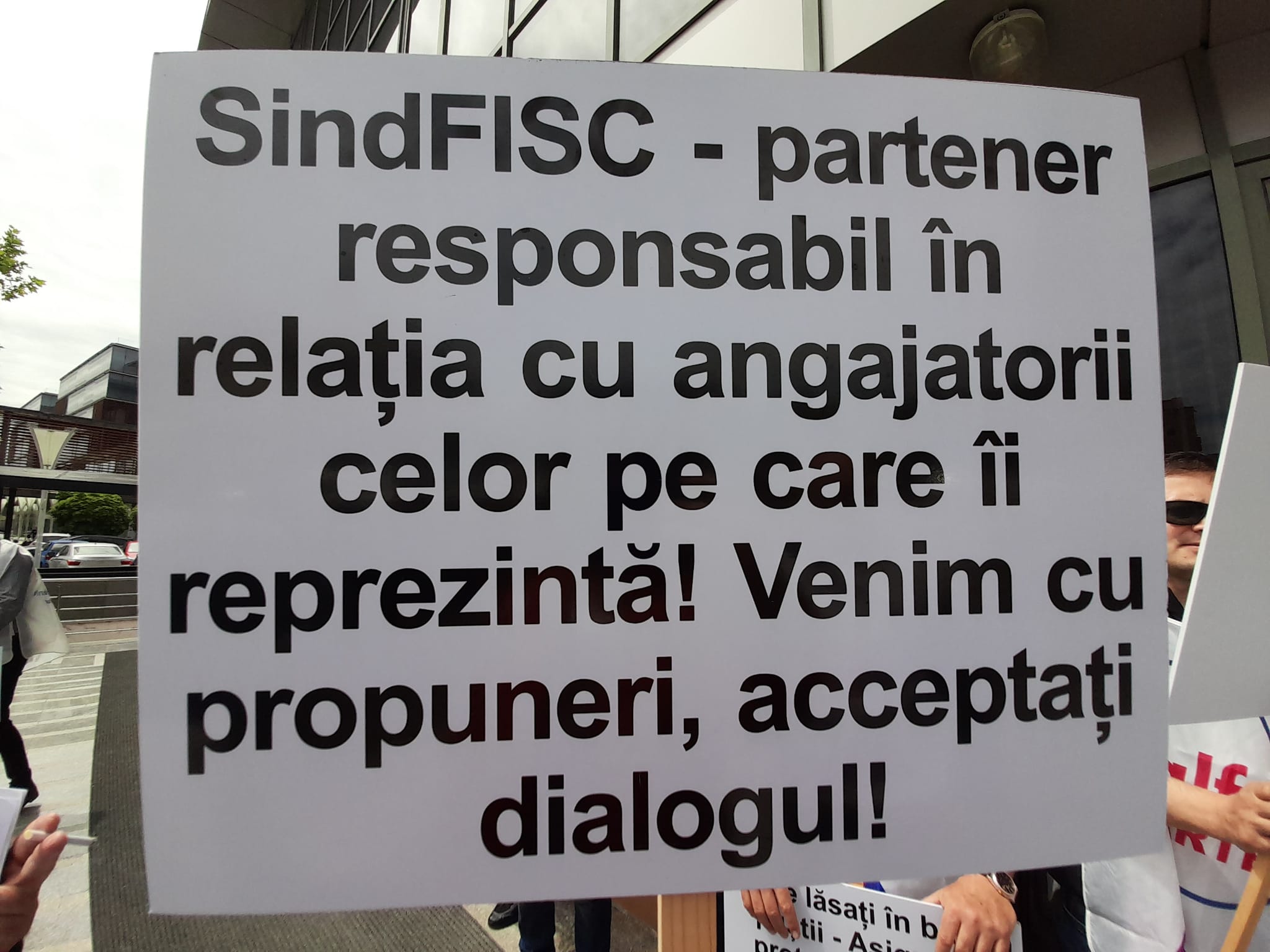 WhatsApp protest finante mai2023-05-11 at 14.09.44 (2)