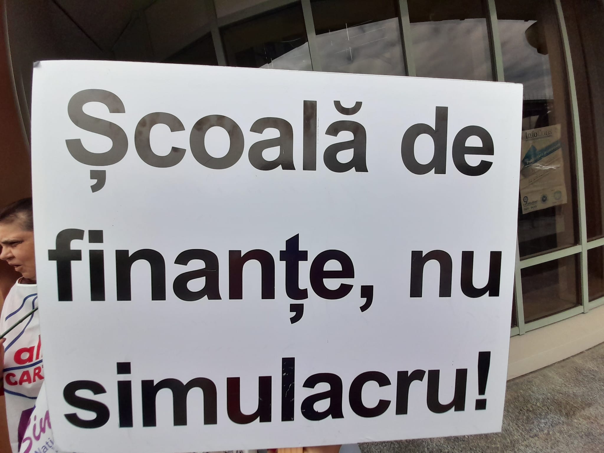 protest finante maiImage 2023-05-11 at 14.09.44