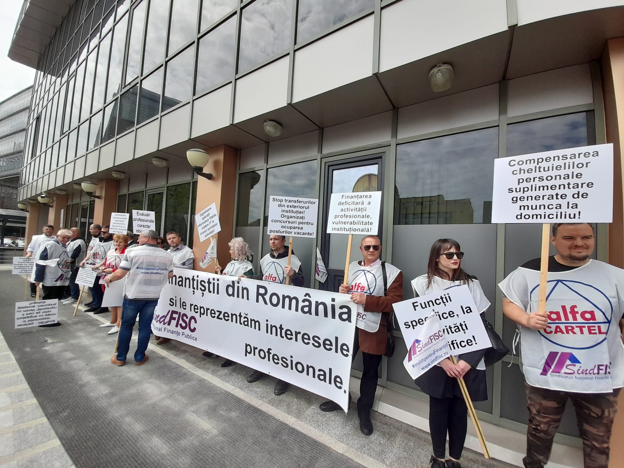 protest finante maiImage 2023-05-11 at 14.09.44 (1)