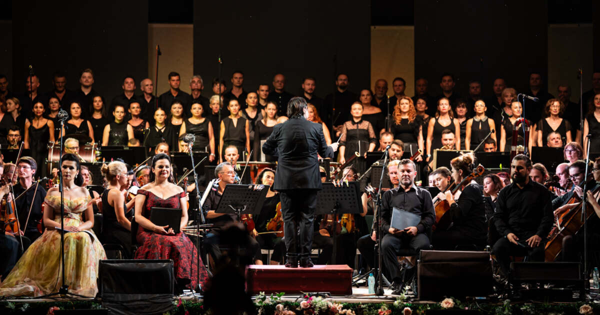 Filarmonica Banatul caută membri noi pentru Corul comunitar.