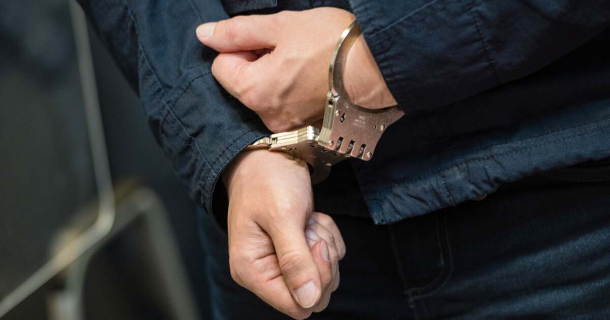 Bunicul lui Mario, investigat după ce a lovit mama unuia dintre agresori. Bunicul lui Mario, investigat după ce a lovit mama unuia dintre agresori.