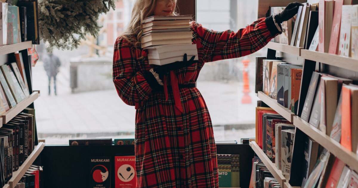 În octombrie, Timișoara devine epicentrul literaturii cu peste 40 de mari scriitori români și străini prezenți la FILTM 2023. În octombrie, Timișoara devine epicentrul literaturii cu peste 40 de mari scriitori români și străini prezenți la FILTM 2023.