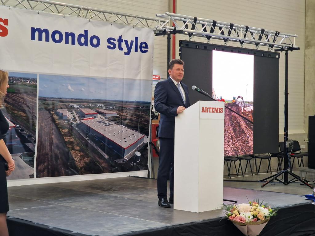 WhatsApp Image 2023-10-31 at 16.39.55 (6)