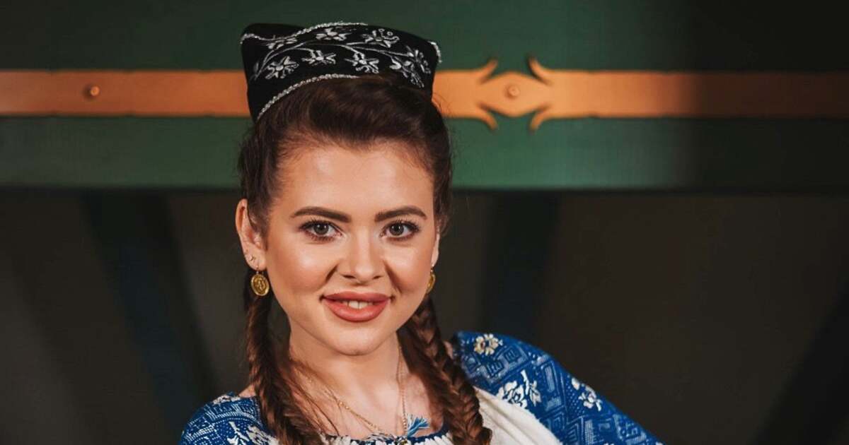 Artista din Banat reda stralucirea costumelor populare prin restaurare - o poveste surprinzatoare!