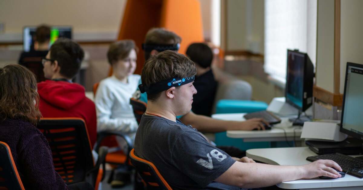 Admiterea la școlile profesionale. Elevii vor susține probele de aptitudini în mai.