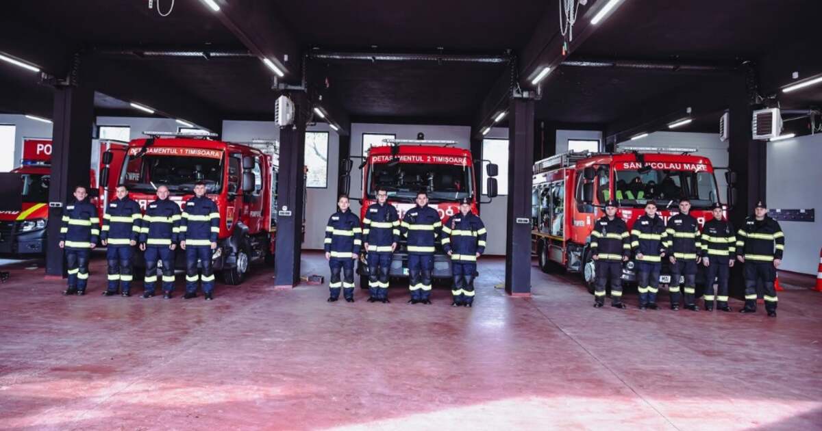 Pompierii din Timiș prezintă echipamentele în Săptămâna Protecției Civile. Pompierii din Timiș prezintă echipamentele în Săptămâna Protecției Civile.
