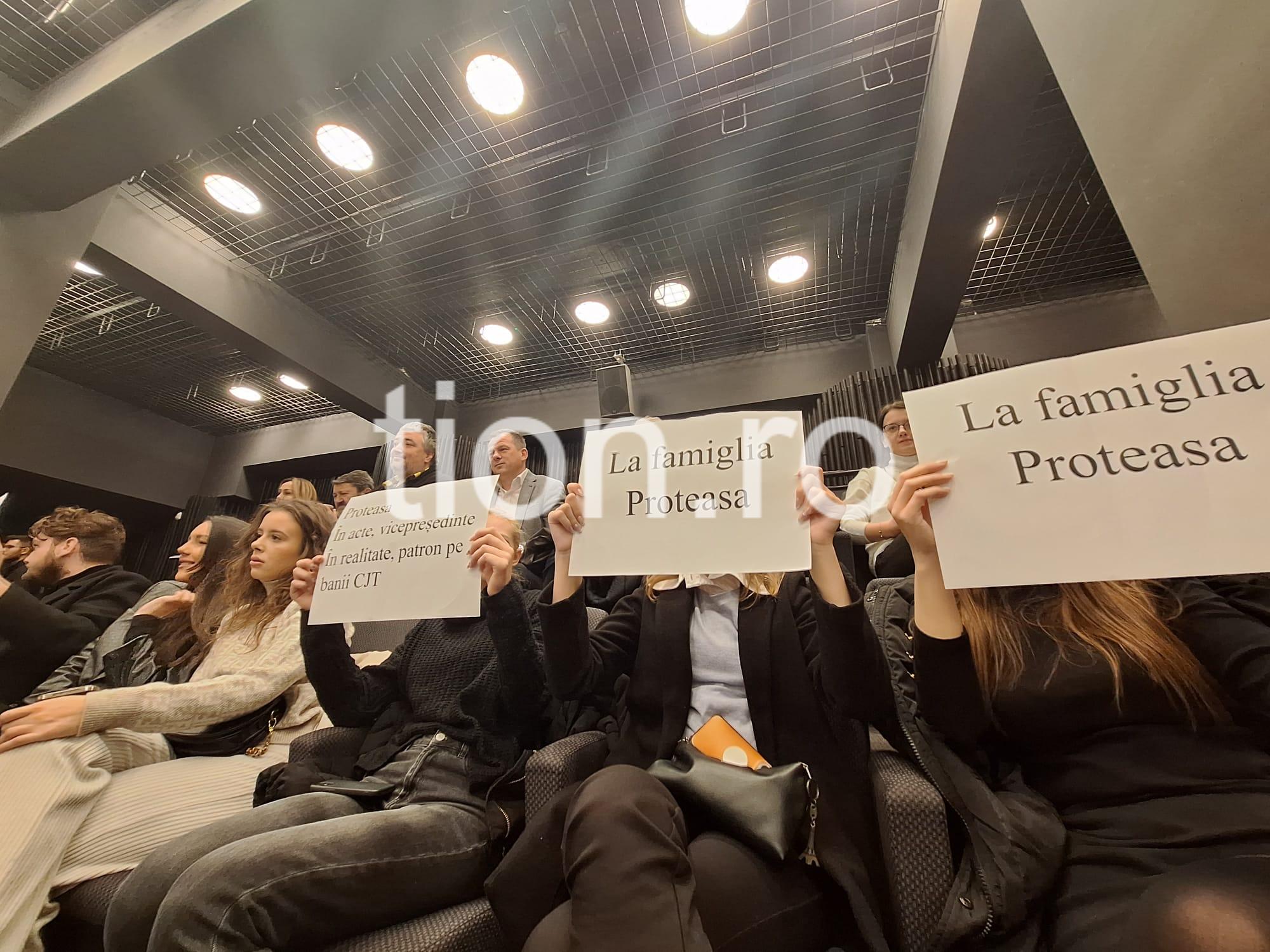 WhatsApp Image 2023-11-27 at 10.35.11 (3)