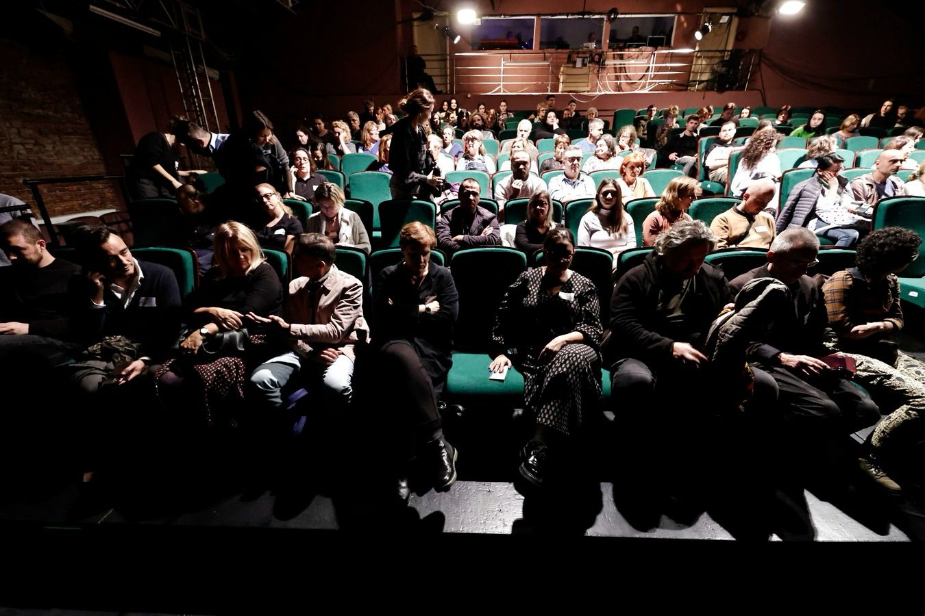 conferinta teatru (2)