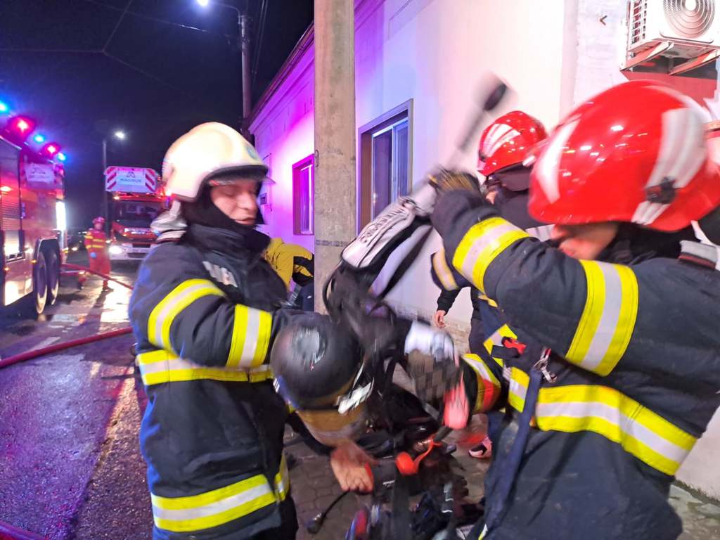 9915748IMG20231114WA0008