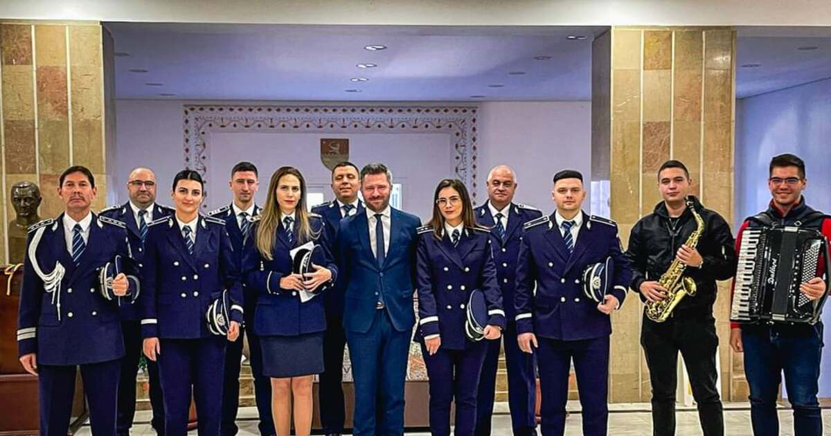 Concerte de colinde în Timișoara pentru strângere de fonduri, organizate de autorități locale. Concerte de colinde în Timișoara pentru strângere de fonduri, organizate de autorități locale.