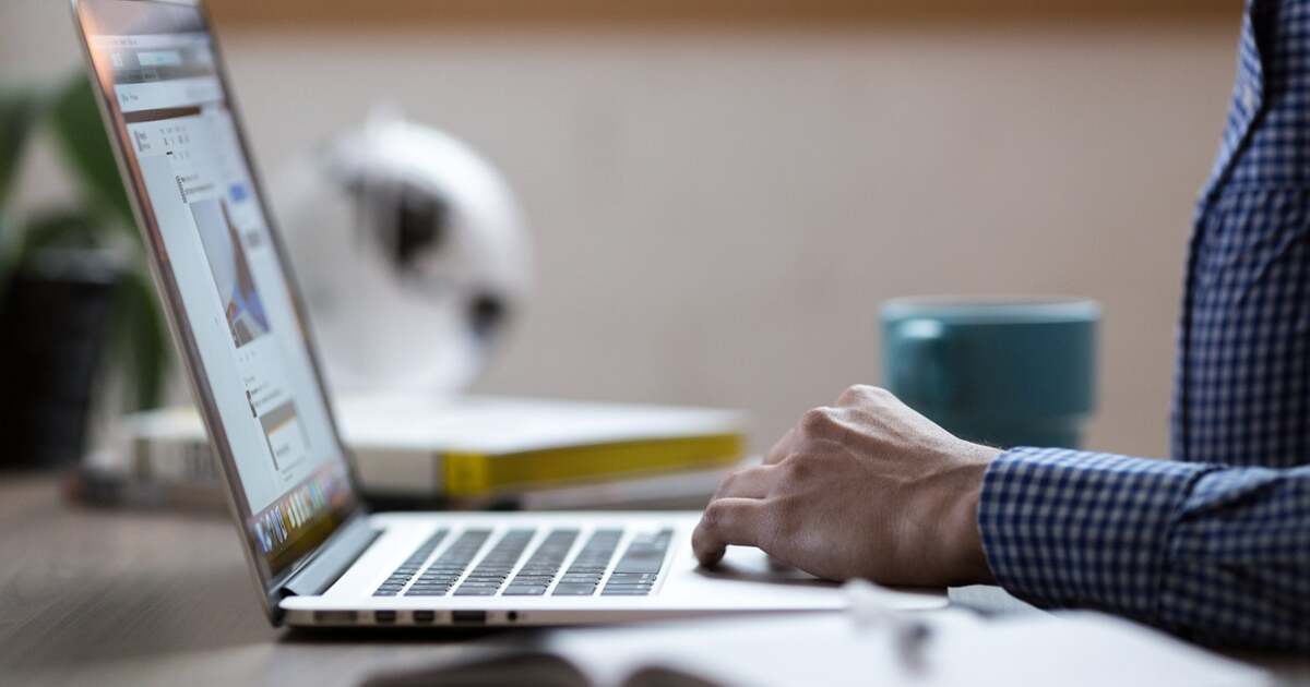 Rețea de site-uri false ale instituțiilor publice din România, descoperită pentru dezinformare.