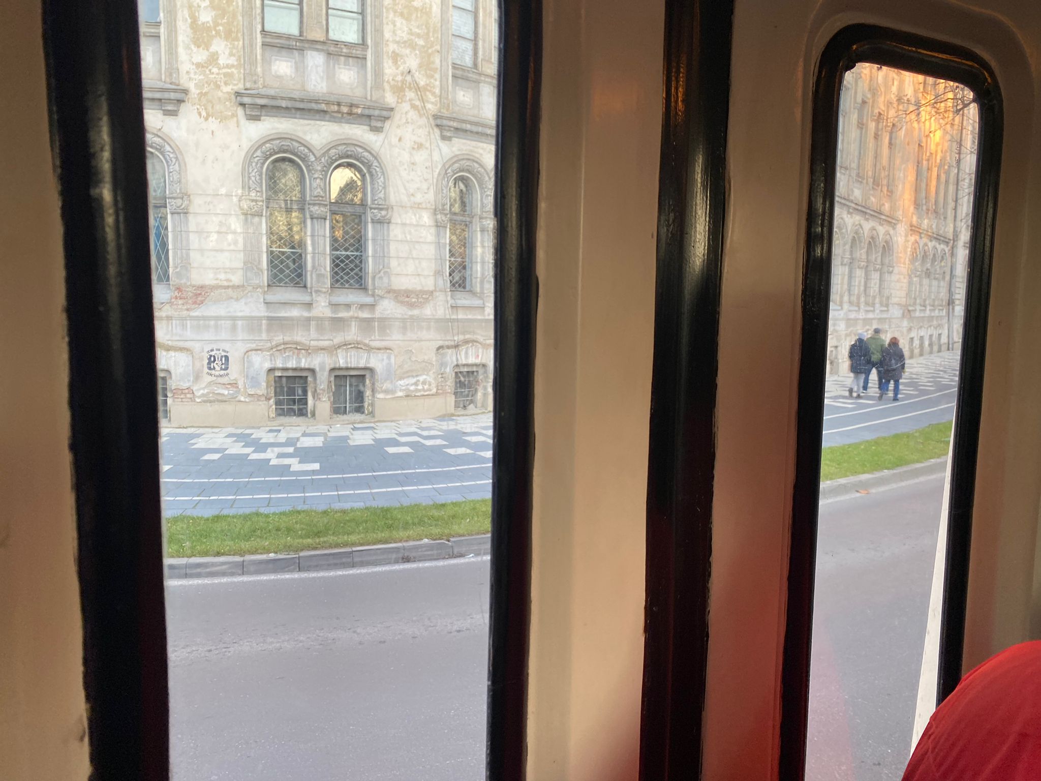 WhatsApp Image 2023-12-17 at 09.42.31 (2)