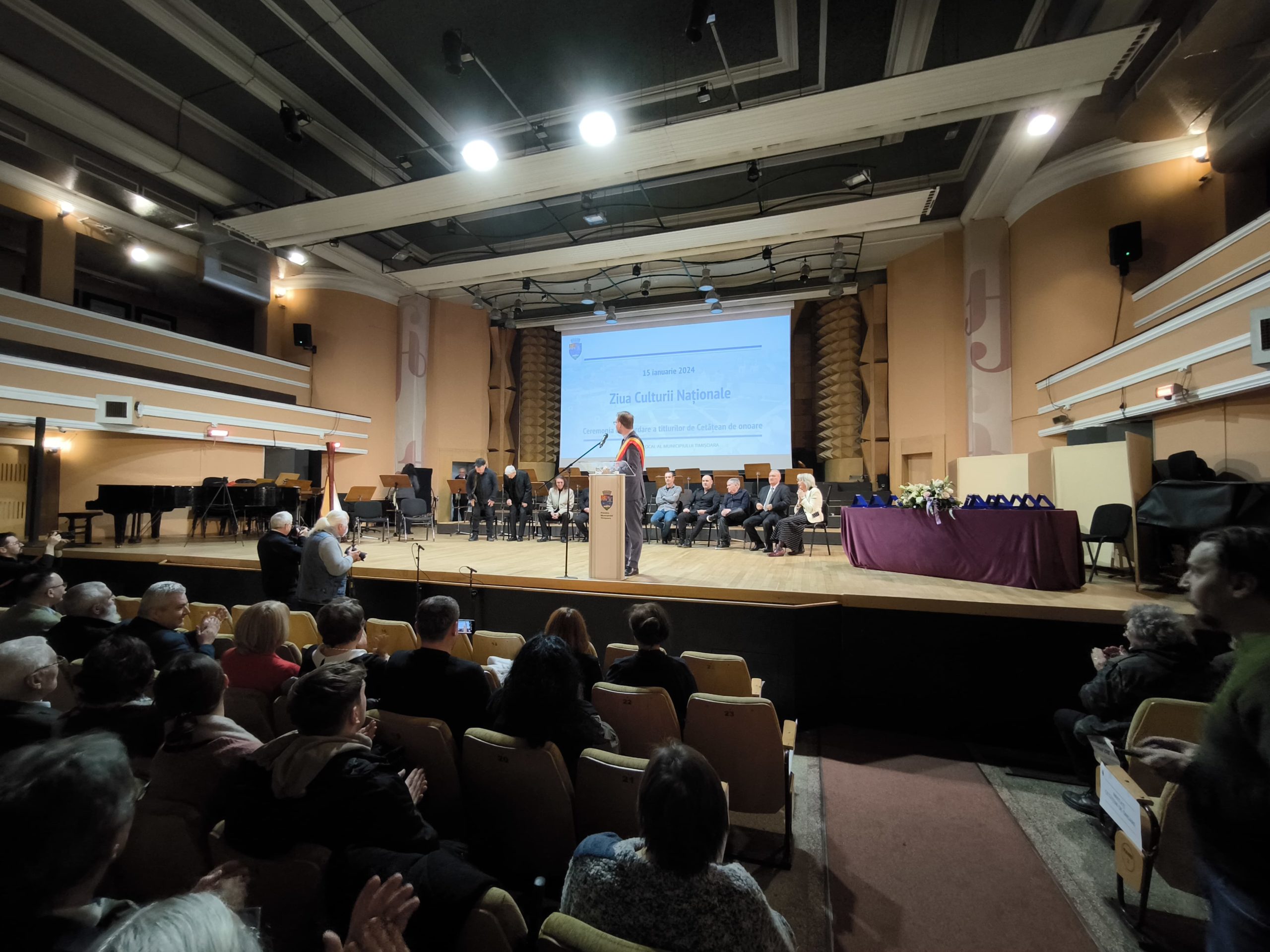 cetățeni de onoare 2