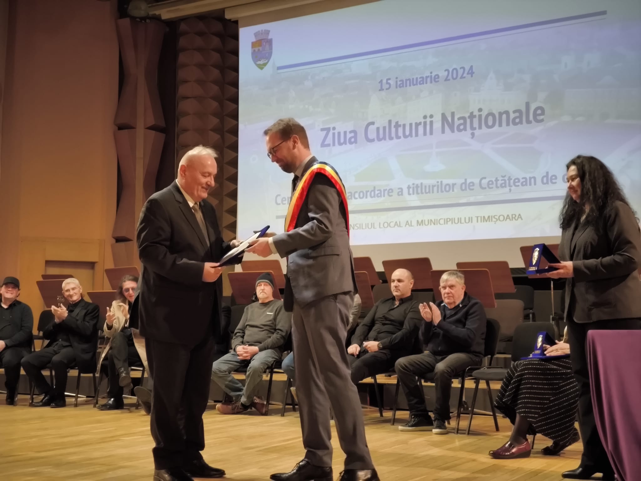 Mircea Mihăieș ceremonie 1