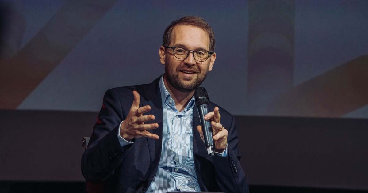 Primarul Dominic Fritz renunță la candidatura pentru funcția de lider al USR. Primarul Dominic Fritz renunță la candidatura pentru funcția de lider al USR.
