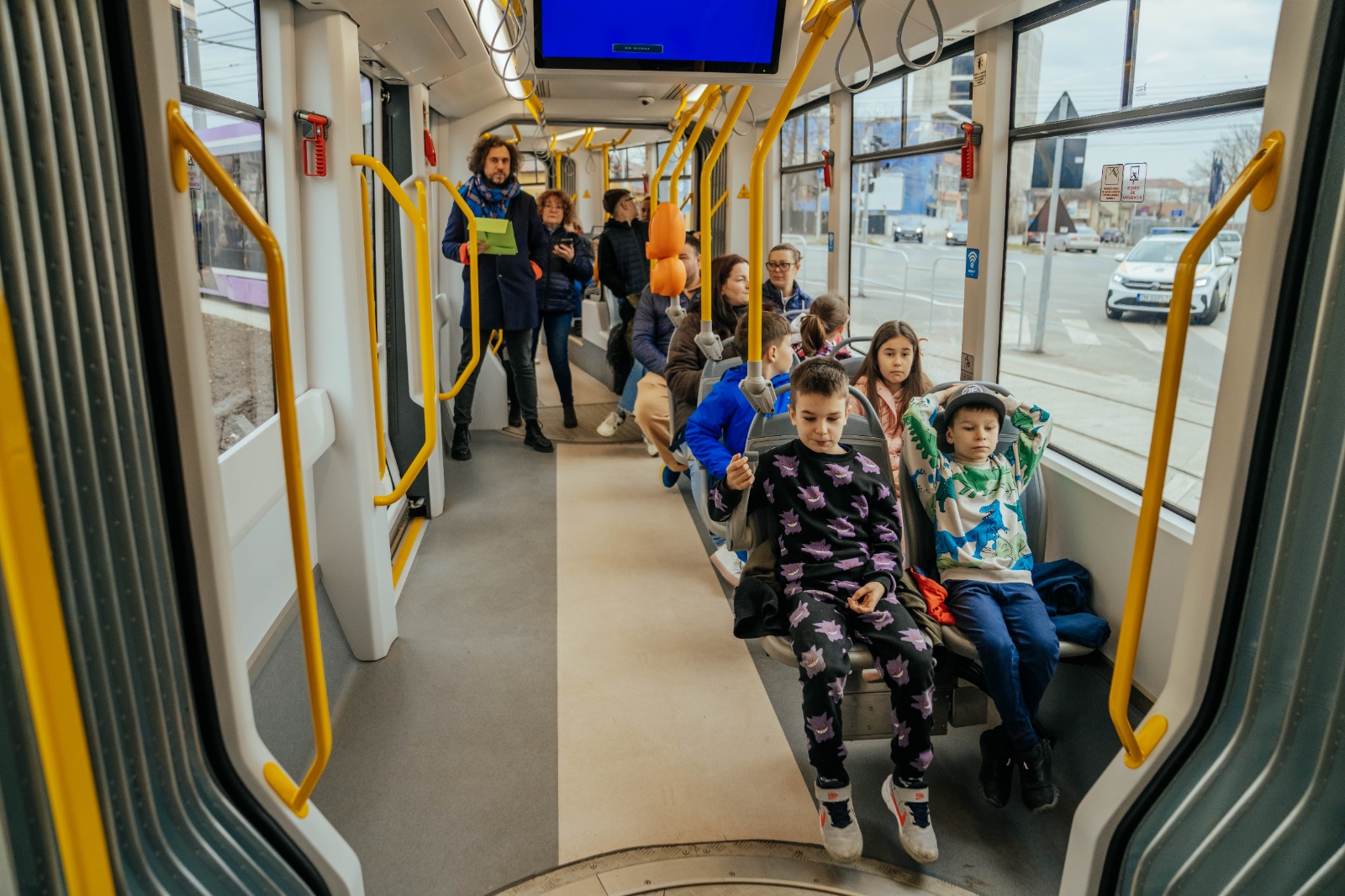 bulevardul cetatii tramvai (2)