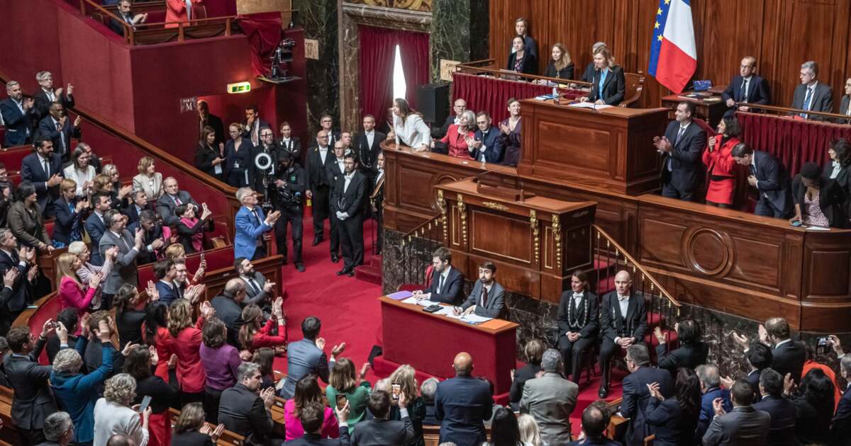Franța va fi prima țară care introduce avortul în Constituție Franța va fi prima țară care introduce avortul în Constituție