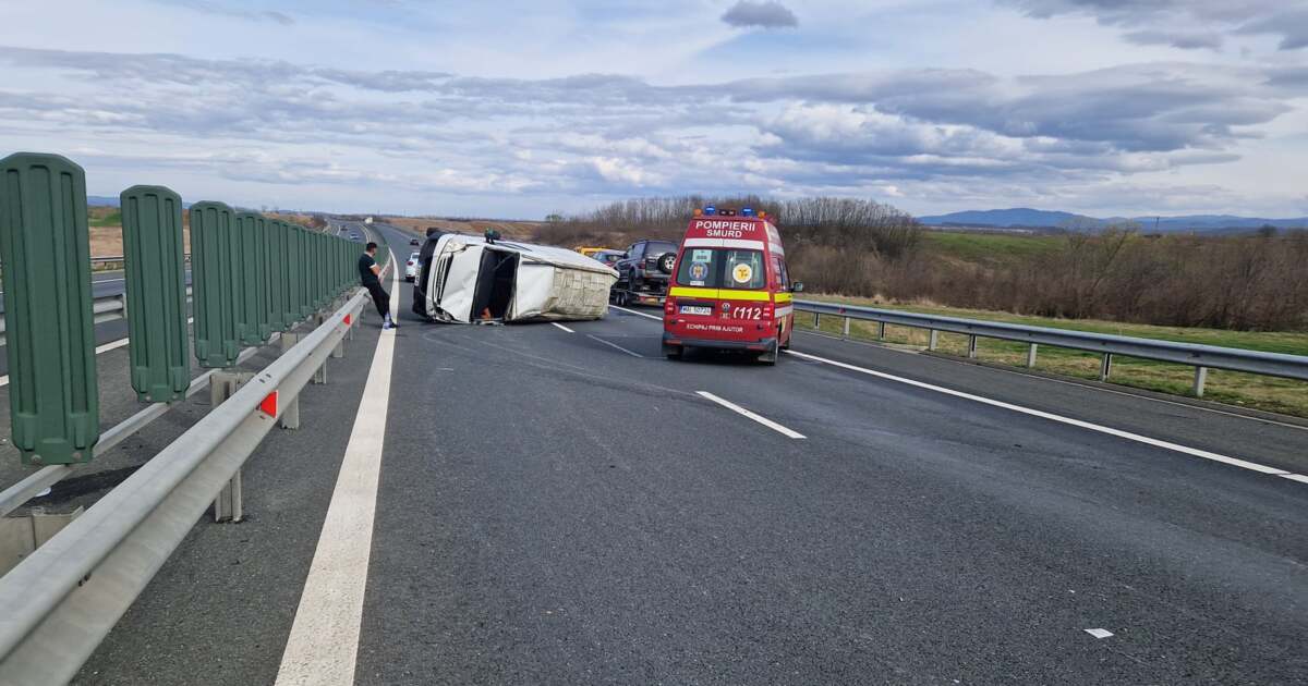 Accident grav pe autostrada A1 în Timiș: femeie rănită și mașină incendiată Accident grav pe autostrada A1 în Timiș: femeie rănită și mașină incendiată