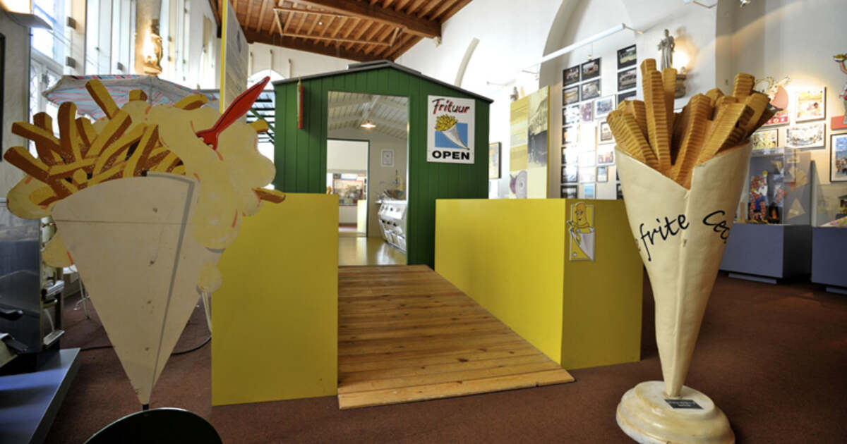 Francezii au "preluat" originea cartofilor prăjiți? Descoperiți la Frietmuseum din Bruges! Francezii au "preluat" originea cartofilor prăjiți? Descoperiți la Frietmuseum din Bruges!