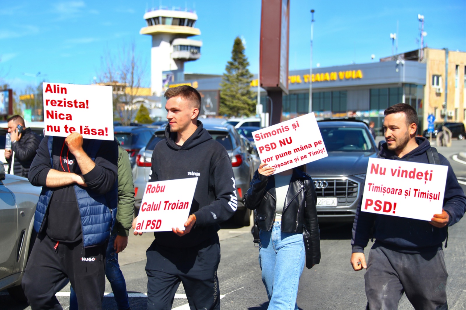 Protest al simpatizanților lui Alin Nica la Aeroportul Timișoara
