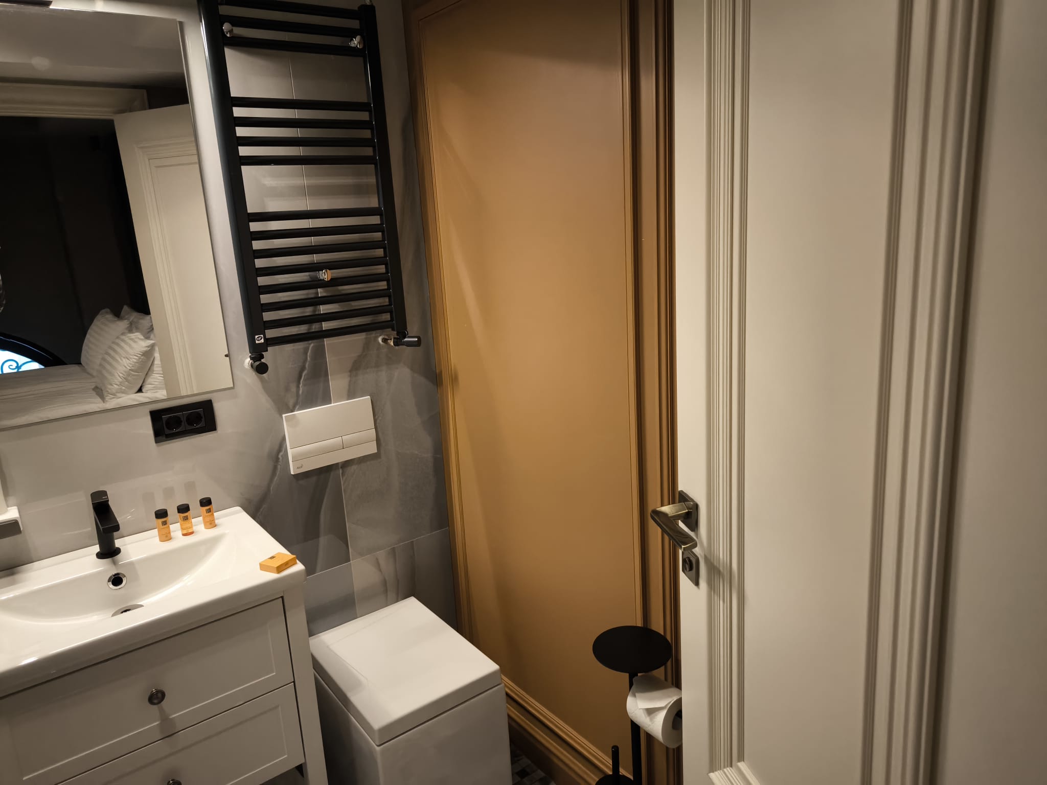 WhatsApp Image 2024-04-23 at 15.00.27 (4)