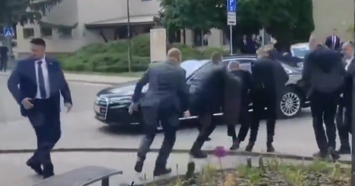 Atentatul asupra premierului slovac Robert Fico, filmat și transmis în direct Atentatul asupra premierului slovac Robert Fico, filmat și transmis în direct