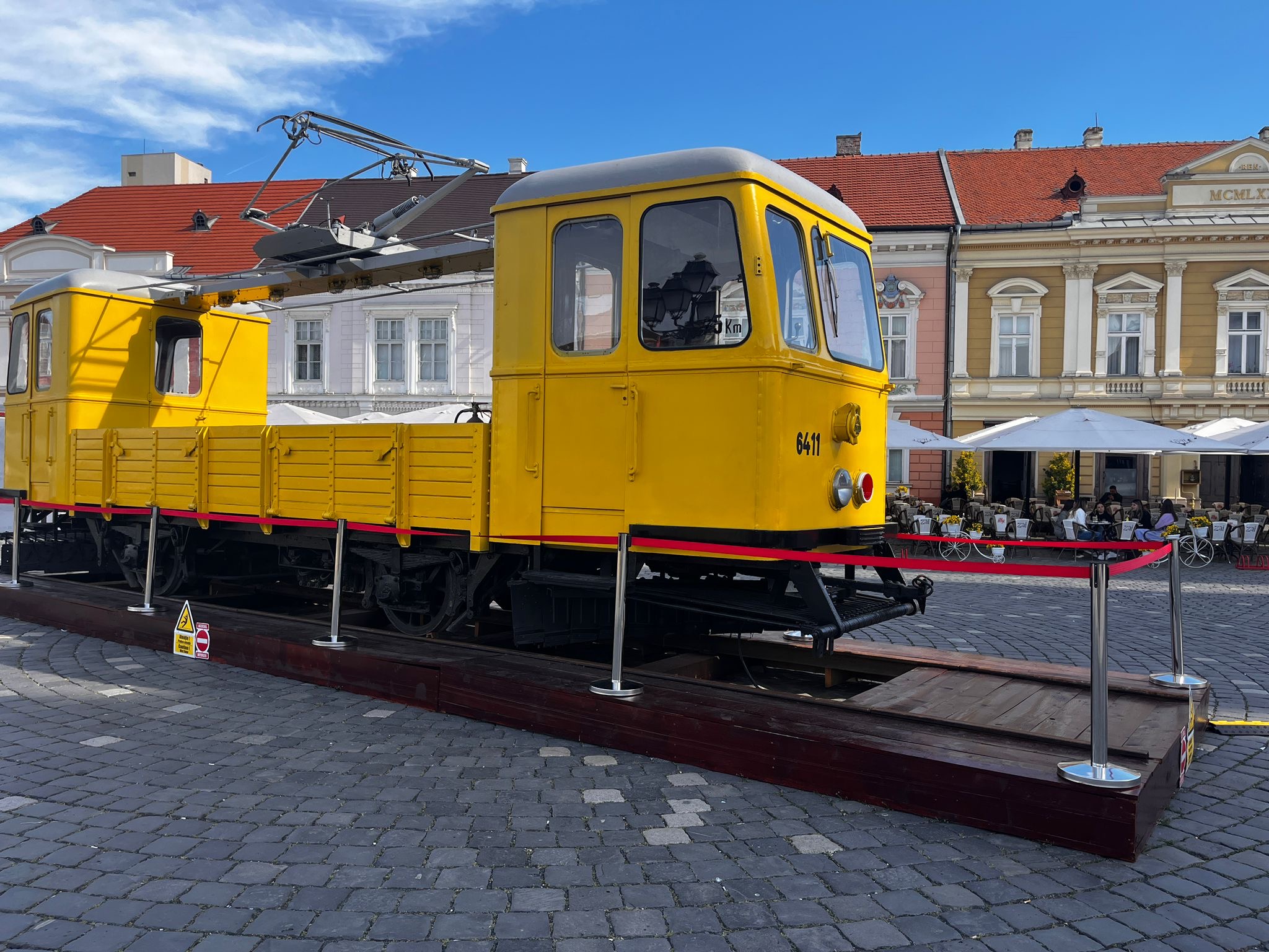 Tramvai galben unirii