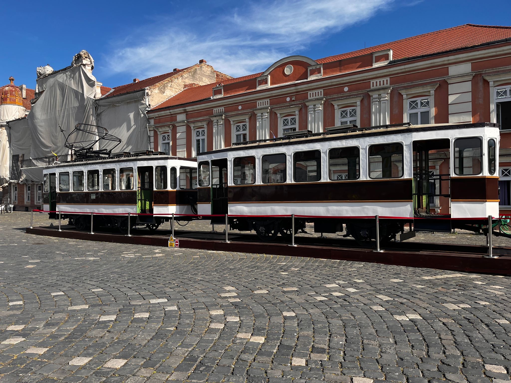 afdedc7d-d599-48f4-854f-f4894450768f