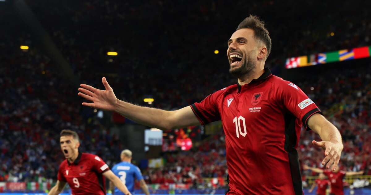 Albania a marcat cel mai rapid gol din istoria EURO. Albania a marcat cel mai rapid gol din istoria EURO.