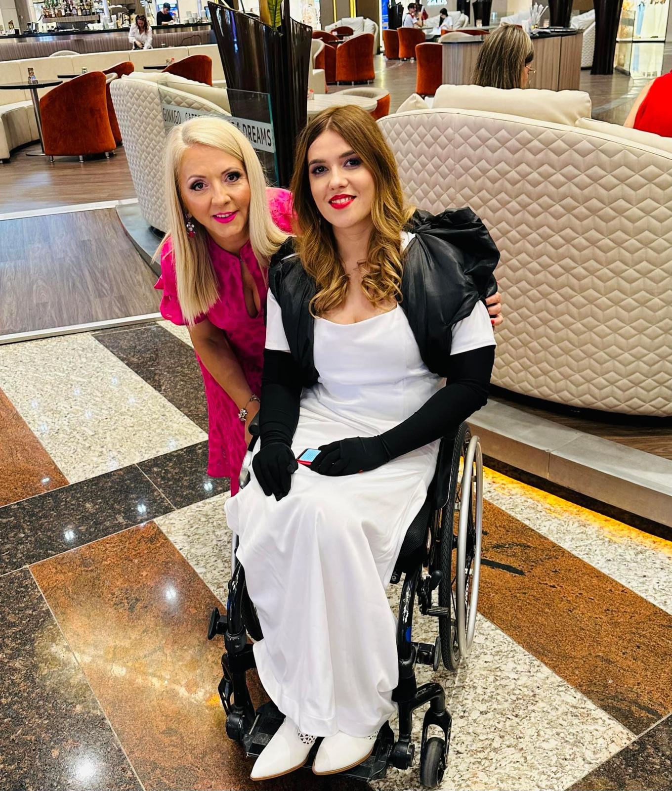 Ileana Mogosanu (10)