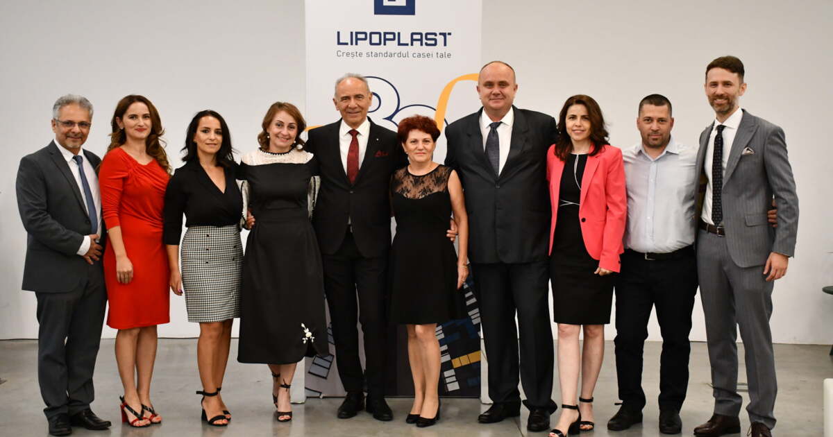 30 de ani de inovație și excelență în producția de ferestre și uși termoizolante 30 de ani de inovație și excelență în producția de ferestre și uși termoizolante