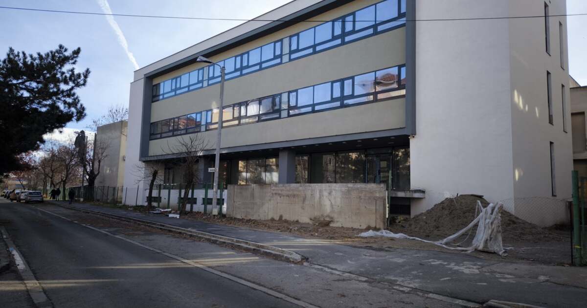 Primăria Timișoara caută firmă pentru finalizarea școlii Generale 30 Primăria Timișoara caută firmă pentru finalizarea școlii Generale 30