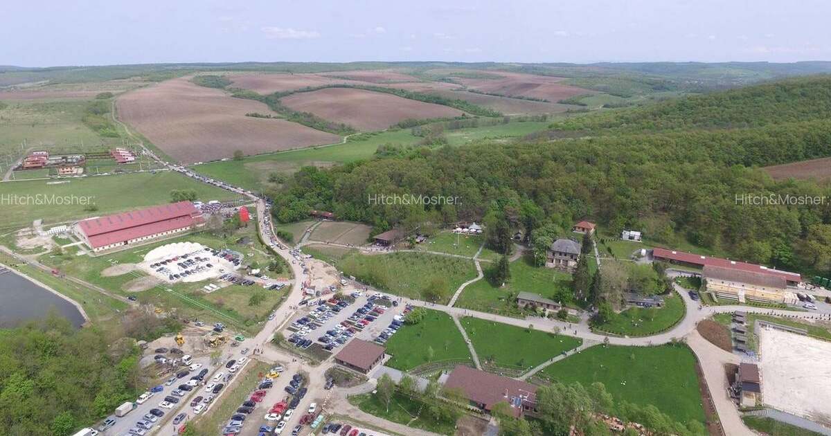 Domeniul Herneacova, vizitat de mulți, este acum la vânzare. Cât cer pentru el? Domeniul Herneacova, vizitat de mulți, este acum la vânzare. Cât cer pentru el?