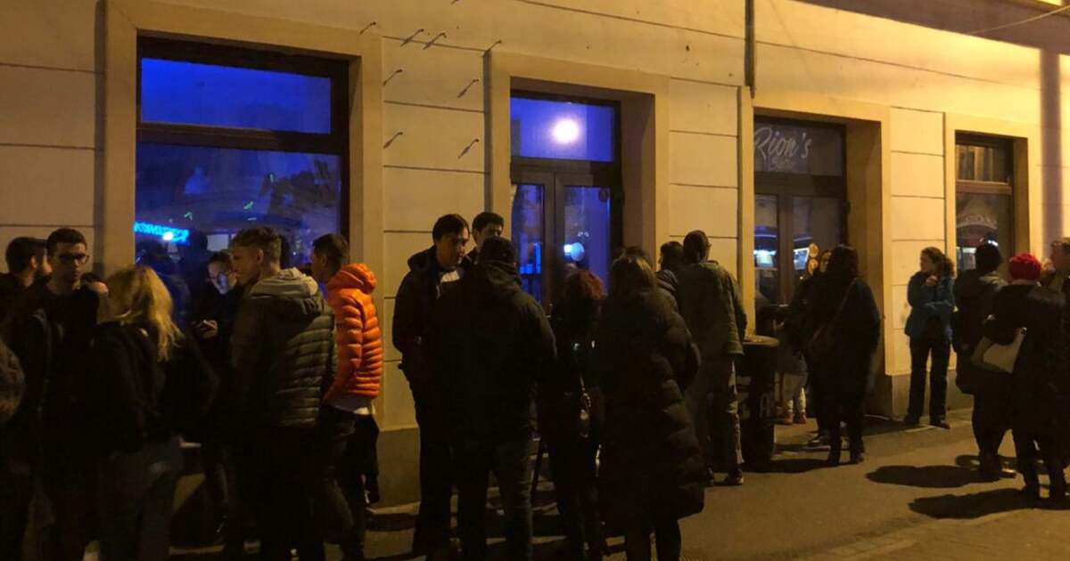 Evenimente festive în Piața Traian din Timișoara: Târguri de Crăciun și concerte live Evenimente festive în Piața Traian din Timișoara: Târguri de Crăciun și concerte live