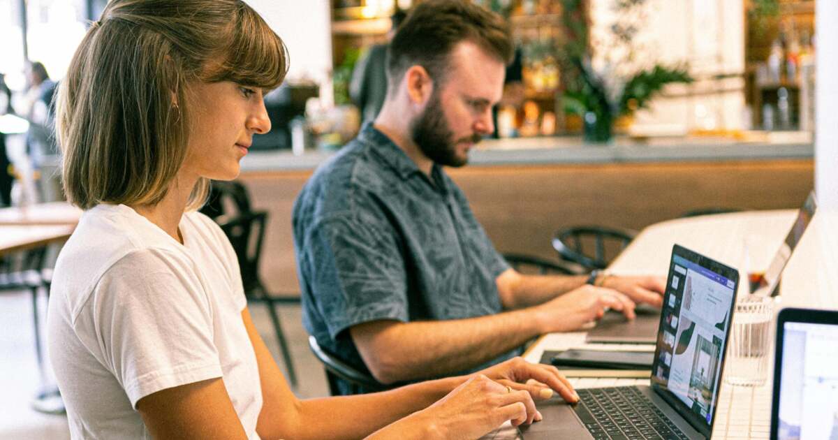 CCIA Timiș și AJOFM lansează un parteneriat pentru a sprijini căutătorii de locuri de muncă. CCIA Timiș și AJOFM lansează un parteneriat pentru a sprijini căutătorii de locuri de muncă.