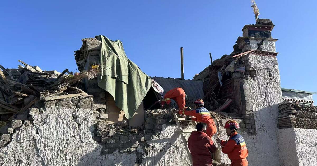 Devastare și suferință în Tibet: 100 de morți și 130 de răniți în urma cutremurului Devastare și suferință în Tibet: 100 de morți și 130 de răniți în urma cutremurului