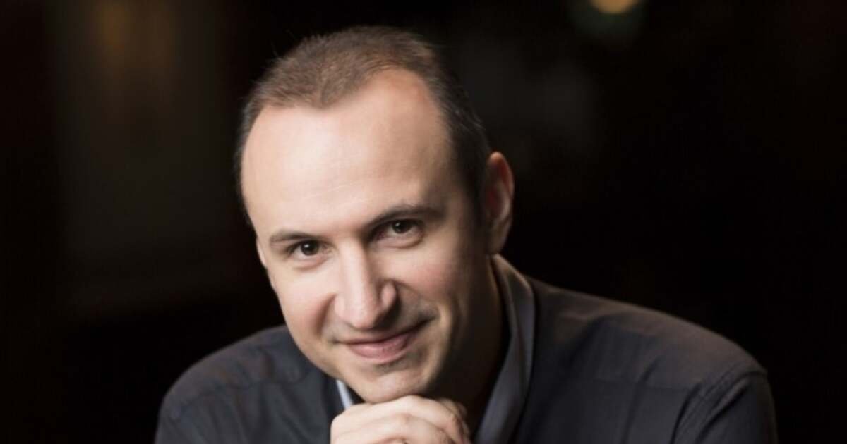 Pianistul internațional se întoarce la Filarmonică pentru un concert de excepție. Pianistul internațional se întoarce la Filarmonică pentru un concert de excepție.