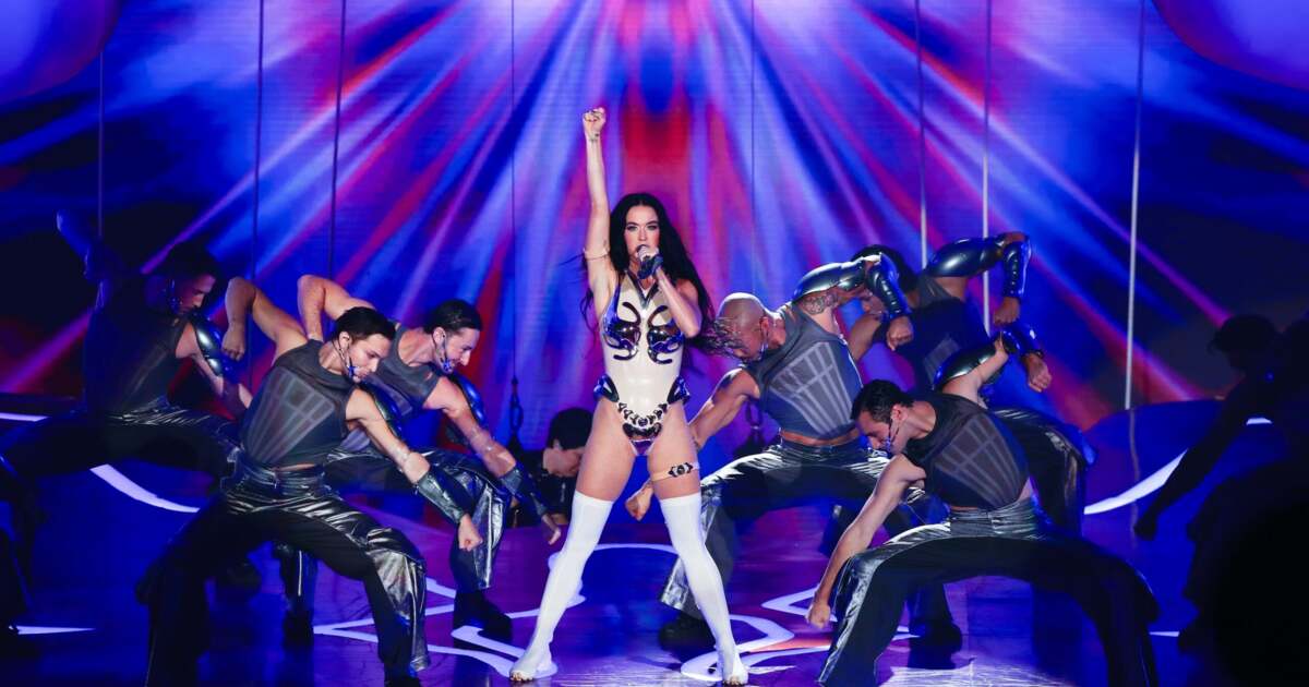 Katy Perry va zbura în spațiu: o călătorie extraordinară în planeta necunoscută Katy Perry va zbura în spațiu: o călătorie extraordinară în planeta necunoscută