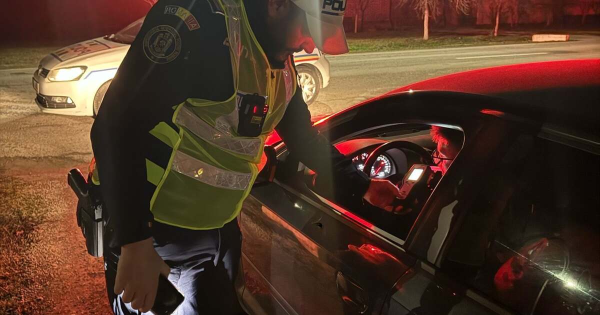 Şofer fără permis, prins după o cursă zig-zag prin Jebel, refuzând controlul poliției! Şofer fără permis, prins după o cursă zig-zag prin Jebel, refuzând controlul poliției!