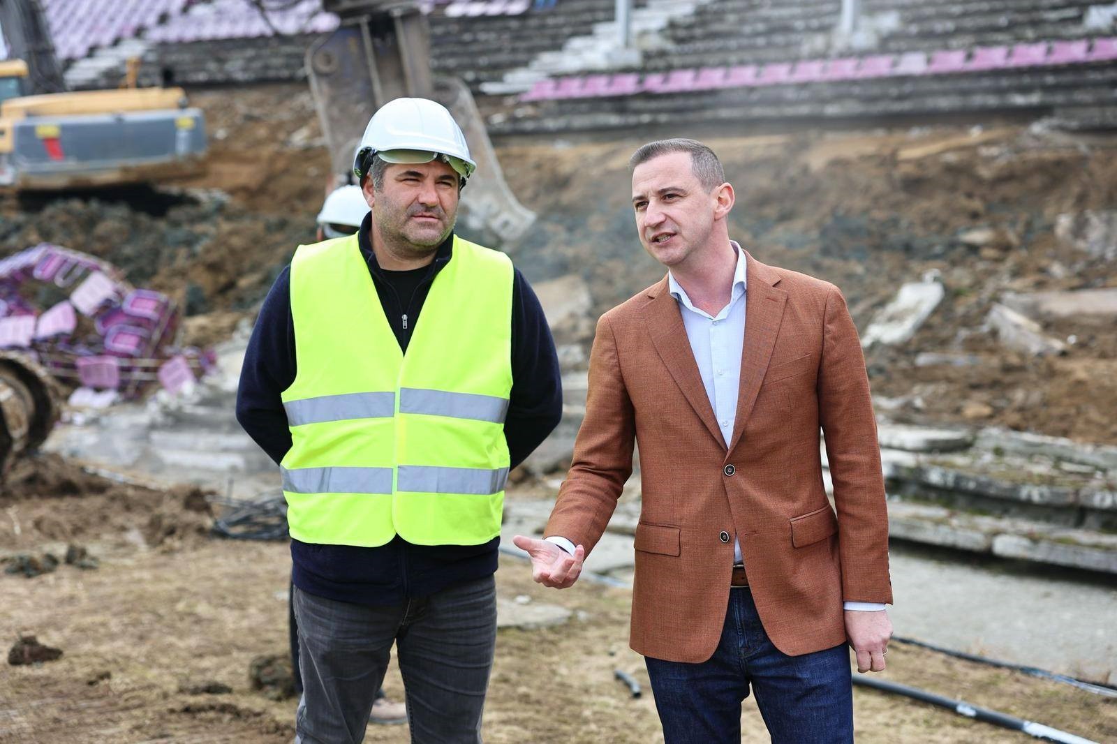 demolare paltinisanu simonis (1)