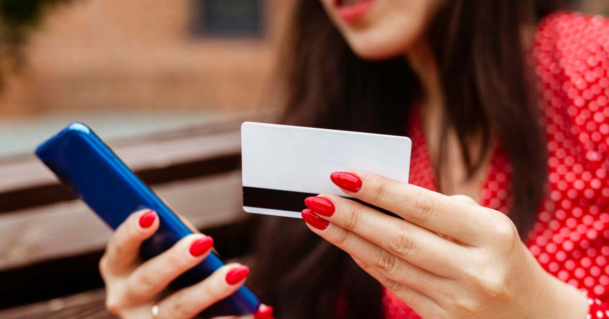 Farsa telefonică cu presupuși polițiști: implicat într-un împrumut de infractor Farsa telefonică cu presupuși polițiști: implicat într-un împrumut de infractor