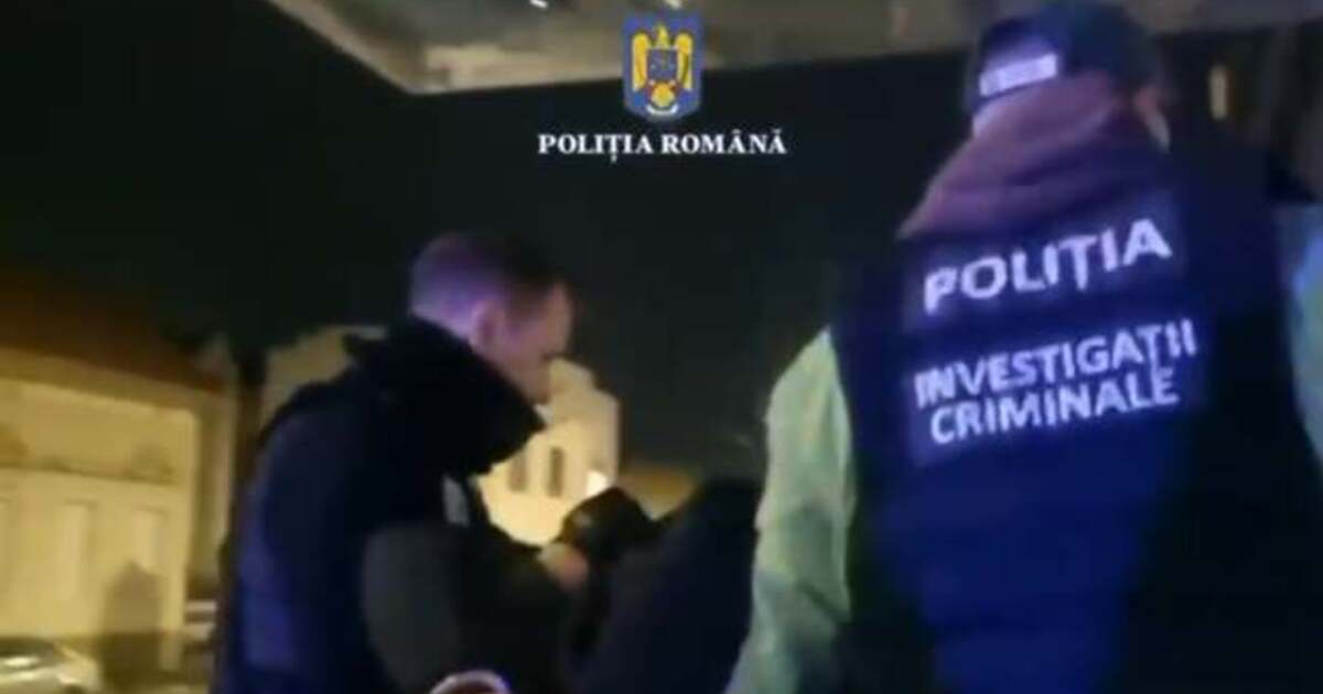 Copilă de 5 ani din Arad, agresată sexual într-un garaj abandonat. Agresorul arestat la Timișoara. Copilă de 5 ani din Arad, agresată sexual într-un garaj abandonat. Agresorul arestat la Timișoara.