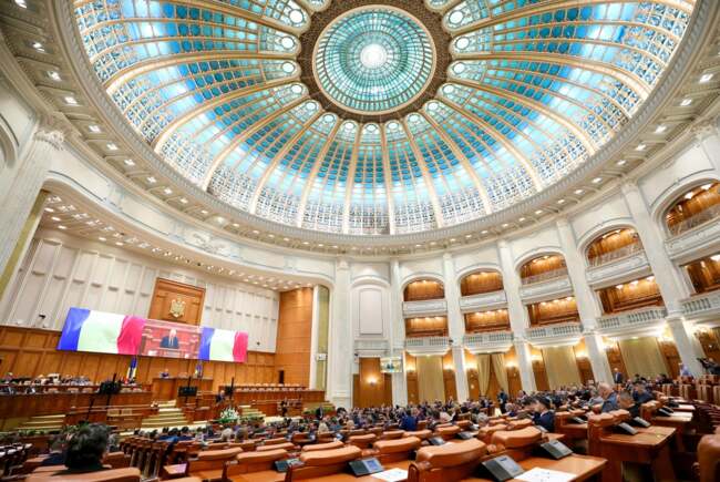 Poza pentru articolul PNL şi USR vor colabora în Parlament